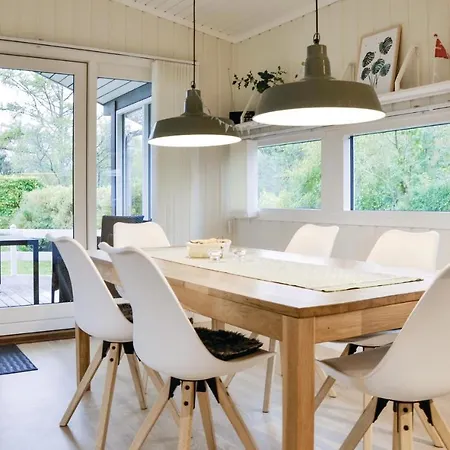 Three Bedroom Holiday In * Vejby